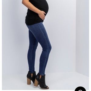 NWT Pinkblush Maternity Jeans size 27